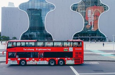 台中首台雙層觀光餐車5月登場　極光黑時尚外觀領航城市味蕾新體驗