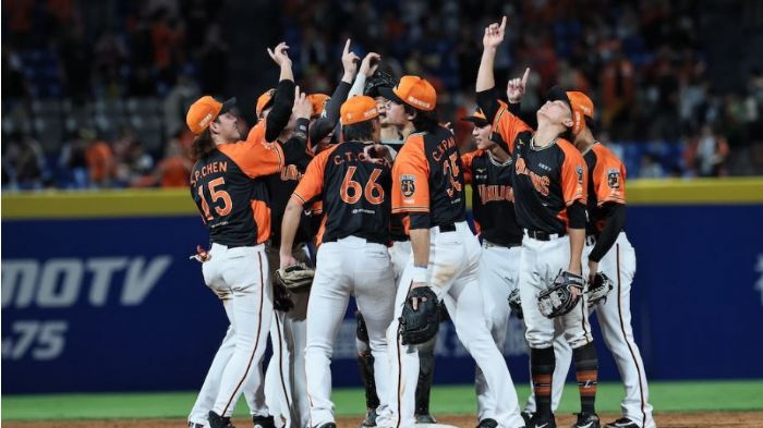 首局猛攻奠勝基　統一獅10分火力痛擊富邦悍將奪勝