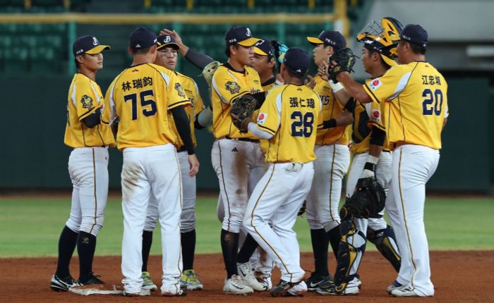 中信兄弟 12比5擊退 樂天桃猿　熱身賽火力全開　7局8分奠定勝基