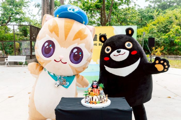 高雄熊生日派對萌翻壽山動物園 | 百位熊寶粉絲齊聚同慶 神秘嘉賓「蜜柑」驚喜現身