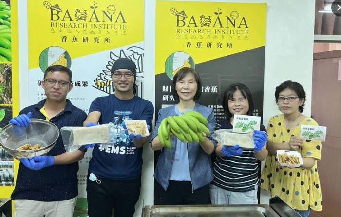 蕉研所與法式甜點結合 青香蕉粉打造創新馬卡龍鳳梨酥聯名產品