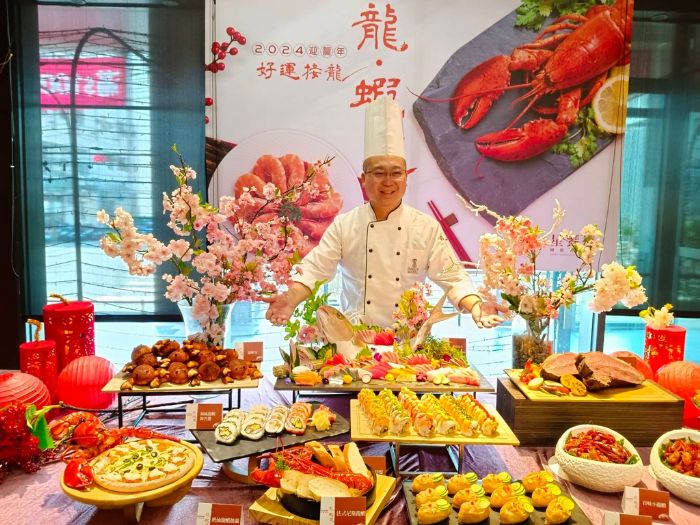 台中盛宴開幕!Buffet龍蝦料理吃到飽1/22震撼登場,10道菜色輪番上陣無額外費用! 台中盛宴開幕!Buffet龍蝦料理吃到飽1/22震撼登場,10道菜色輪番上陣無額外費用!