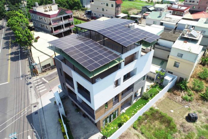 高雄太陽光電補助溫暖上線！一起種綠電、賺綠金，打造永續智慧家園