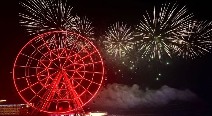義大世界迎新年特惠活動，五萬人同慶歡樂元旦