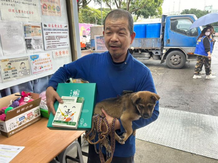新北市動保處推動愛心認養，為毛寶貝找到幸福家園