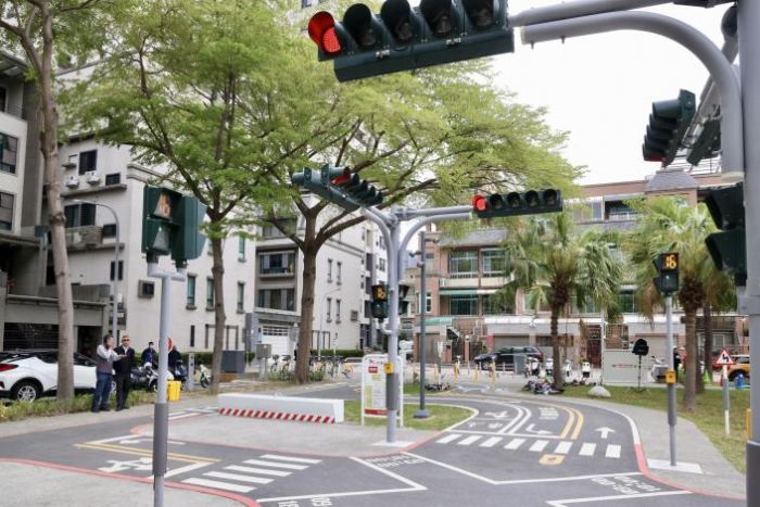 臺南市光賢交通公園啟用 讓交通安全教育寓教於樂