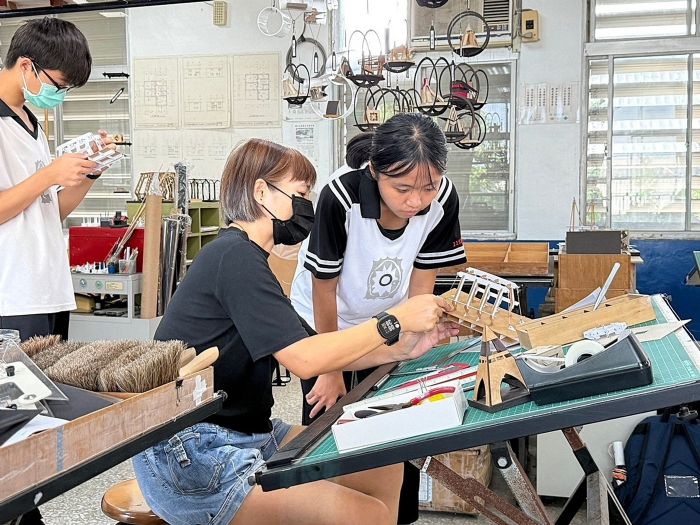 開啟技藝之門，讓學生在實作中綻放光彩：教育部國教署技藝教育專案計畫