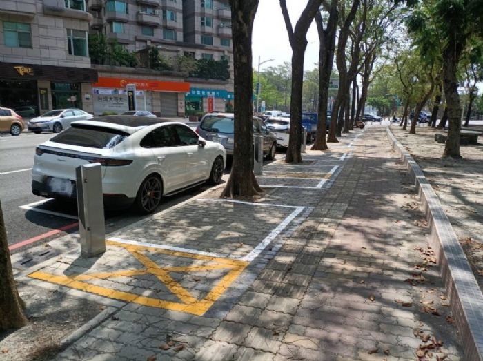 高雄市智慧停車系統升級，打造便捷智慧停車新體驗