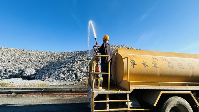 攜手守護環境與安全！屏東環保局與消防局聯手於枋寮掩埋場實施實地消防演練