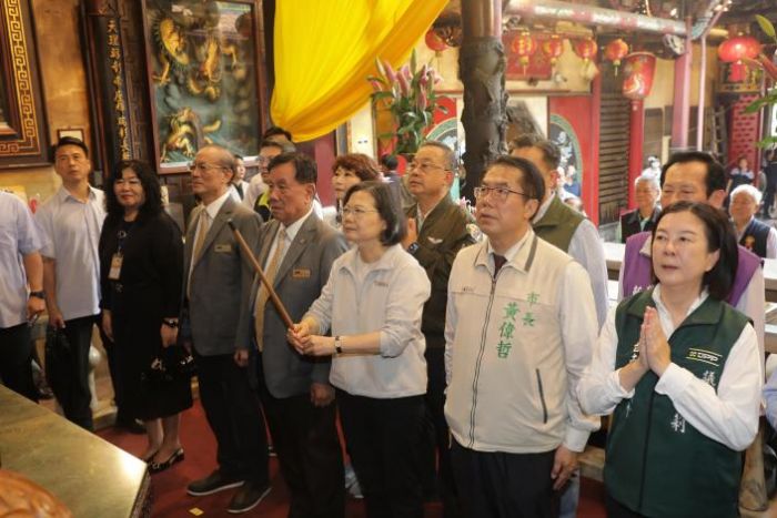 台南市長黃偉哲與總統蔡英文齊訪府城首廟