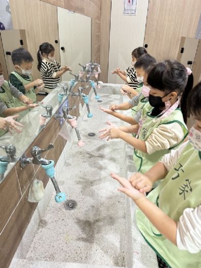 屏東縣衛生局提醒:腸病毒季節來臨,保護幼兒健康至關重要 屏東縣衛生局提醒:腸病毒季節來臨,保護幼兒健康至關重要