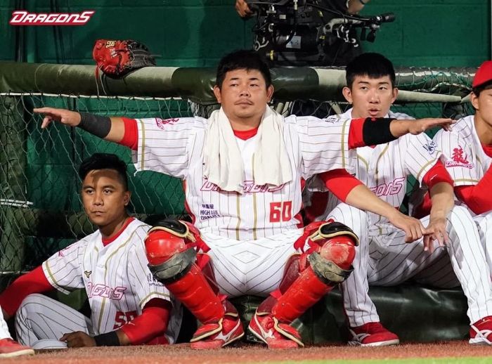 「劉時豪決定留隊!與老戰友再度相聚,郭嚴文加盟味全龍,陳禹勳或將跟隨」 「劉時豪決定留隊!與老戰友再度相聚,郭嚴文加盟味全龍,陳禹勳或將跟隨」