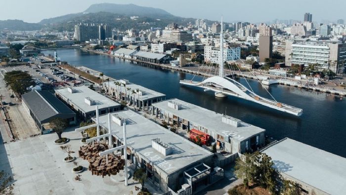 駁二港灣×AI新半島｜「智慧高雄燈塔」研發基地進駐，牽手水岸休閒與文創觀光