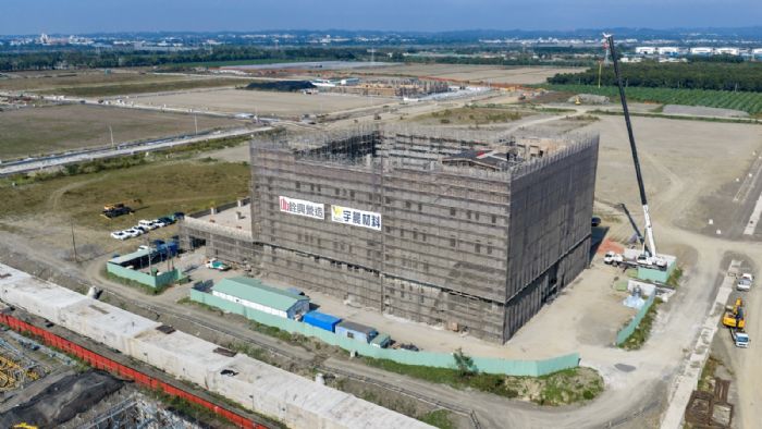屏科首家廠商「宇晨材料」上梁，屏東高科技產業再邁進
