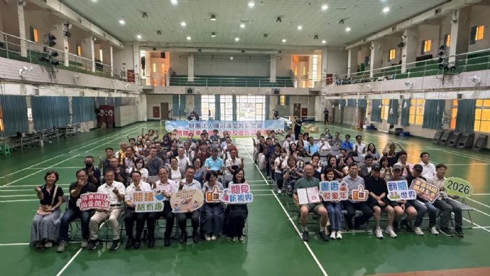 公私協力璀璨校園書香，陳沼濤文教基金會慨贈屏東縣國中小4,315冊圖書