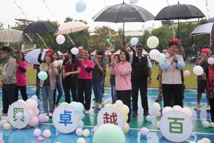 屏東縣長興國小跑道啟用，縣屬學校跑道119年前全數改善