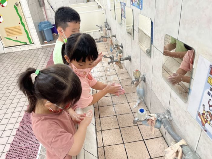 開學季腸病毒升溫，屏東縣府呼籲家長與各界攜手，守護幼童健康