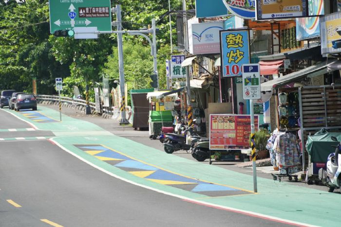 墾丁大街人行空間煥新完工，臨停新制上路迎接連假人潮