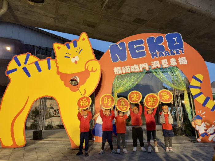 周春米分送貓掌湯圓，屏東NEKO MARKET市集暖呼呼開幕