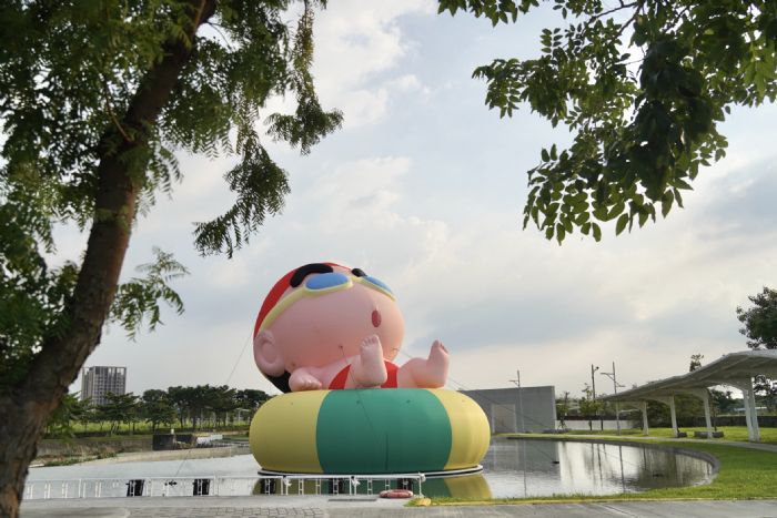 首波探險小隊員搶先開箱 ! 蠟筆小新、小白迎暑假，屏東夏日狂歡祭7月4日開幕
