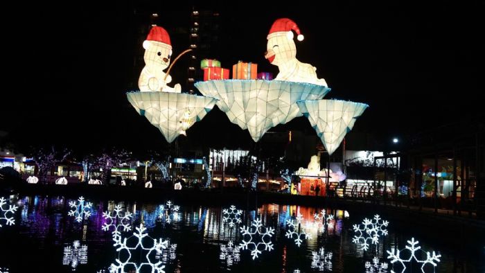 2025屏東聖誕節打造南台灣最大聖誕村，百年屏東公園一秒走進北國童話