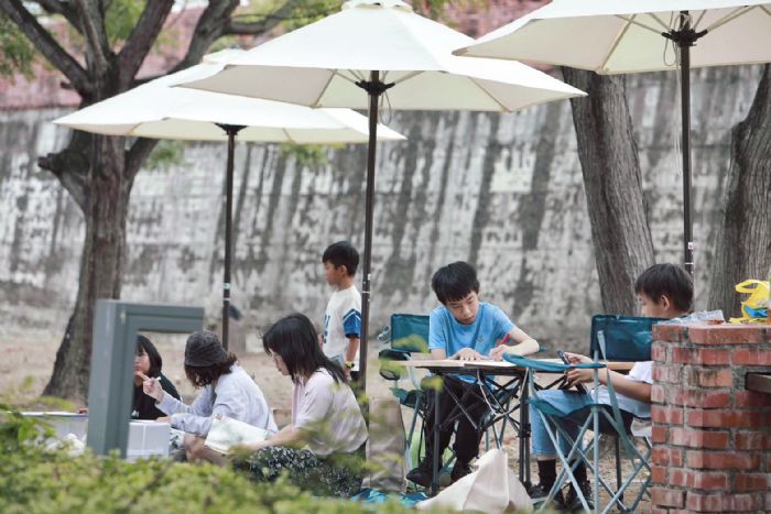 「藝起派對」寫生嘉年華恆春登場，大小畫友共繪半島之美