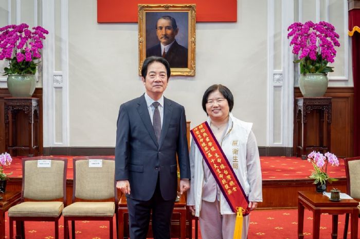 屏東縣榮獲114年強化社會安全網暨心理衛生業務考核特優等，第一線心衛專業人員及社工撐起守護力量