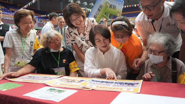 屏東縣響應國際失智症月，「愛智憶」服務升級 × 樂智嘉年華溫暖登場