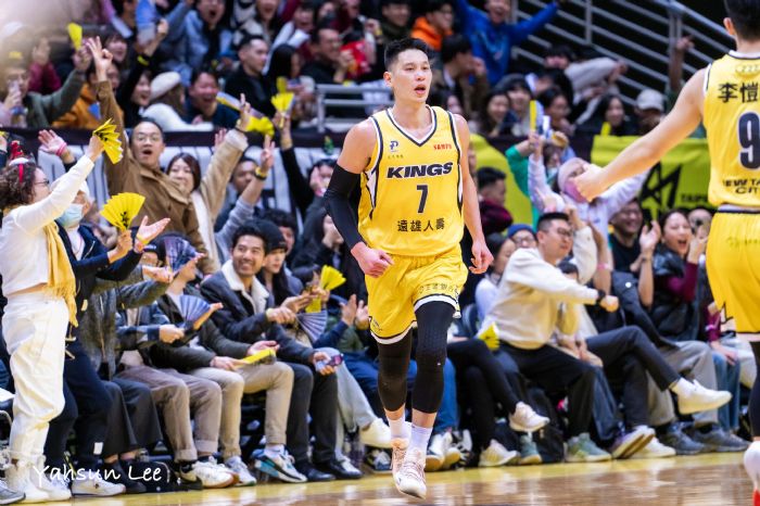 林書豪Jeremy Lin 傷勢爭議 新北國王緊急發出聲明稿 林書豪Jeremy Lin 傷勢爭議 新北國王緊急發出聲明稿