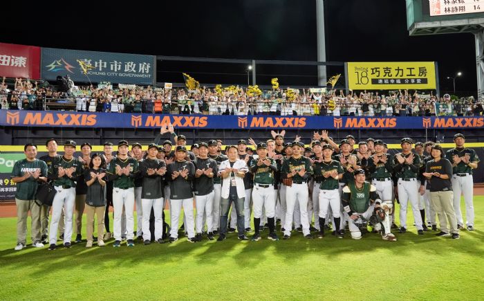 台鋼雄鷹上半季最終戰戲劇勝出，江承諺先發穩健，先發5局被敲5支安打