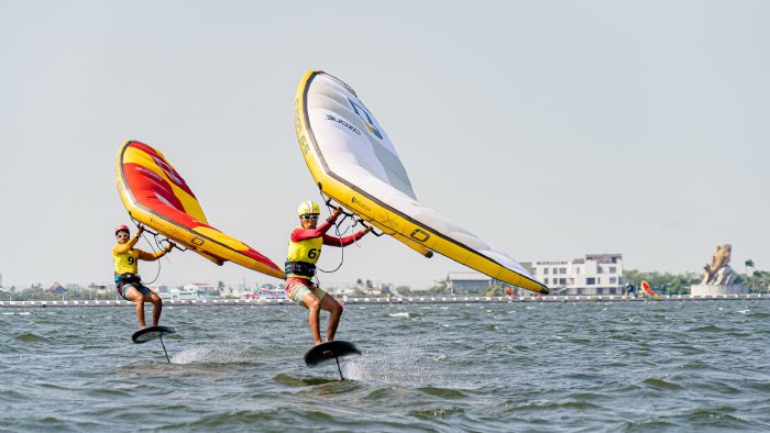 2026 大鵬灣帆船生活節今日盛大登場！首度聯名 Kakao Friends 萌翻海灣，水上鋼鐵人震撼開場