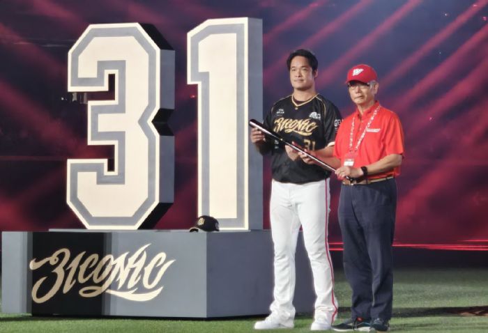 魏應充交棒大師兄林智勝，傳承精神共創棒球美好未來