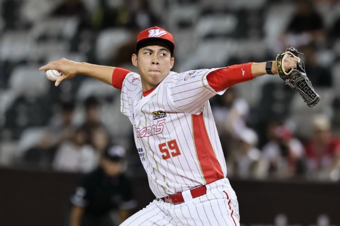 《冠軍之路》味全龍特映會搶先看，十二強國手陳冠偉現身觀影，重溫奪冠感動