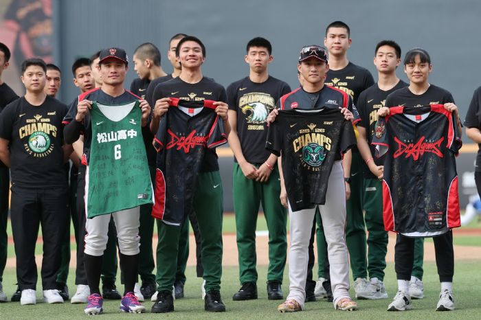 Team Dragons台北城市月啟動，味全龍攜手臺北職業球隊與校園共創城市榮耀
