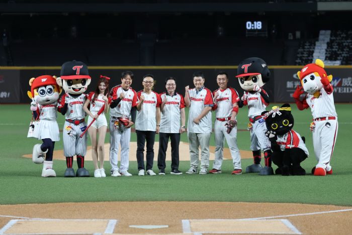 味全龍攜手LG TWINS打造「Red 가자!」韓風熱潮 兩日吸引破3萬球迷進場