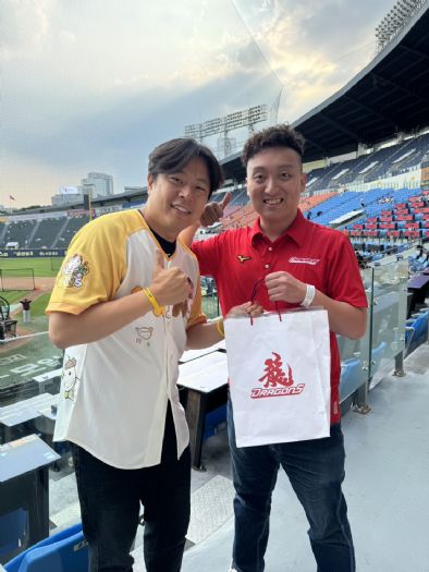 味全龍赴韓深度交流與LG TWINS交流拓展新視野