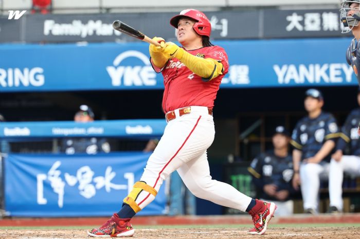 伍鐸穩健6局無失分，吉力吉撈3分砲助威，味全龍3：1奪勝