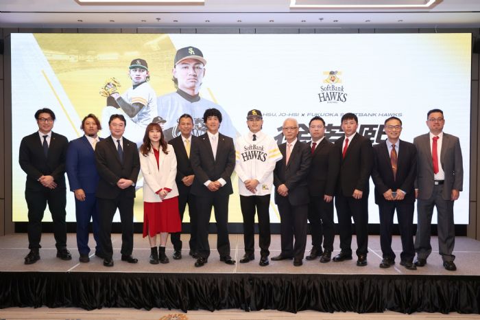 味全龍與福岡軟銀鷹簽訂三年合作協議，推動台日職棒深度交流