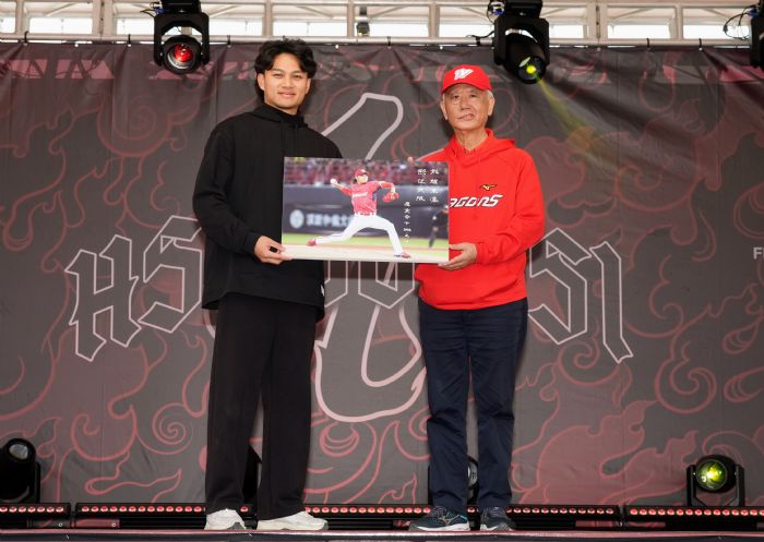 龍之子徐若熙旅外前最終應援，天母棒球場齊聚上千位龍迷，將祝福化為最強後盾