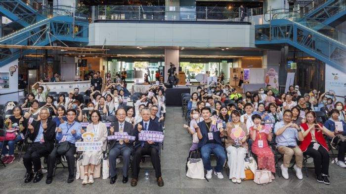 教育部響應515國際家庭日，用EQ溝通點亮世代共好的幸福家庭