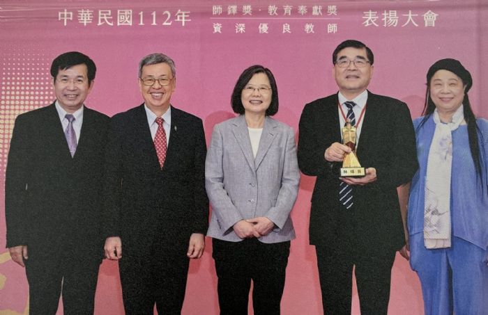 父子承襲教育情懷，楊俊毓教授以「愛與奉獻」書寫高醫傳奇