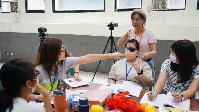 國教署推動「2至8歲兒童視覺障礙專業支持服務試辦計畫」，助視障學童勇敢學習、快樂成長