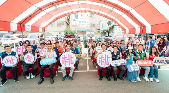 桃園龜山中和南路攤集區迎來全新風貌,改善工程注入歷史與現代美學活力 桃園龜山中和南路攤集區迎來全新風貌,改善工程注入歷史與現代美學活力