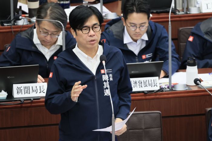 高雄財政透明化、城市再進化！陳其邁回應議員質詢：穩健調節財政、推動大湖公園計畫與交通優化