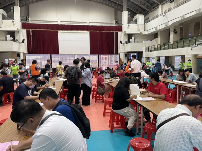 馬到成功好運到，求職紅包等您抽