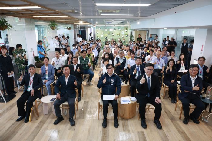 能源高雄展現新動能！陳其邁：攜手產官學共築淨零永續城市