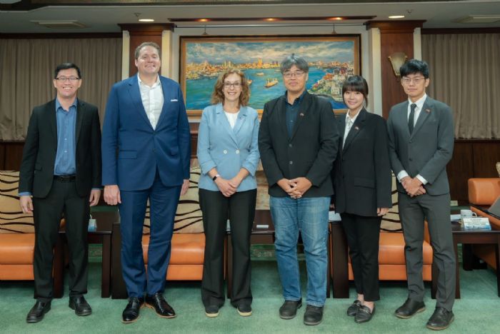 AIT新任副處長梁凱雯首訪高雄，台美深化合作共創數位新未來