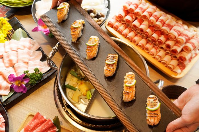 「涮樂和牛」夏季感恩祭開跑! 鮭魚x和牛x天使紅蝦免費吃到飽， 羅東店獨家升級潮酒牆無限嗨