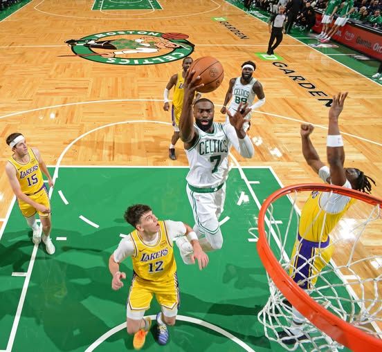 歡樂迎四連勝！布朗強勢領軍，塞爾蒂克笑著收下勝利