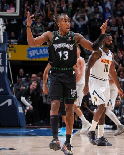 灰狼傷兵危機中爆發韌性！Dosunmu狂轟43分率隊聽牌